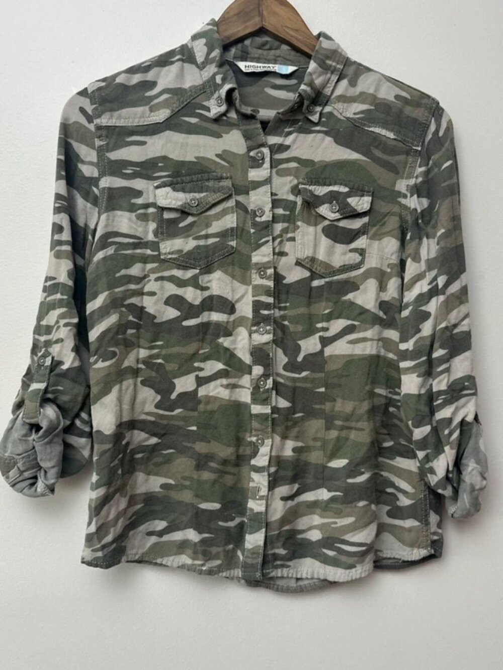 Highway Jeans Camo Long Sleeve Button Down Size S
